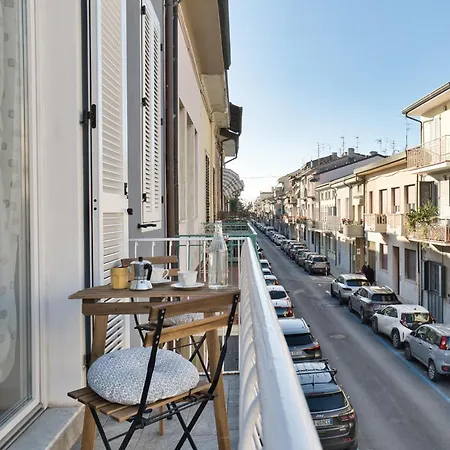 Via Puccini 217 Daire *