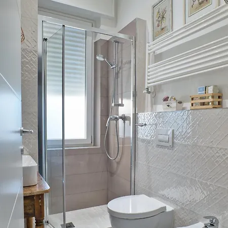 Apartment Via Puccini 217 Viareggio