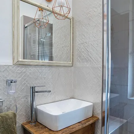 Apartament Via Puccini 217 *